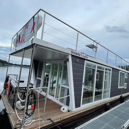 船上ホテル Hausboot-urlaub24 De - Muritz, Festliegend Mit Sauna - Beiboot Buchbar Buchholz